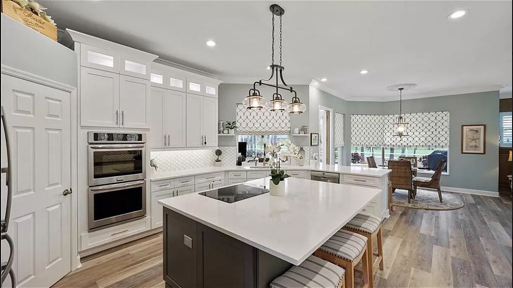 Listing# 111 Property Photo